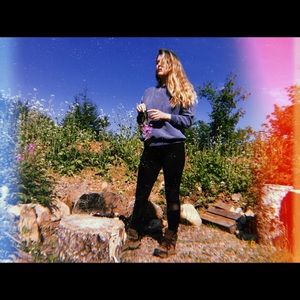 Meet your Posher, Holly